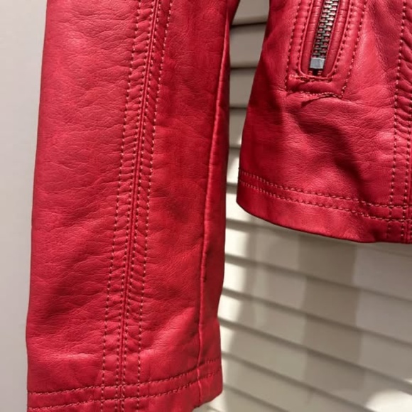 Women's Vegan Leather Red MOTO zip up Jacket - Picture 5 of 6